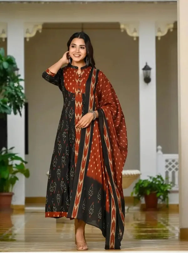 Anarkali Kurti With Bottom And Dupatta, Hevy Hand Work On Yog.