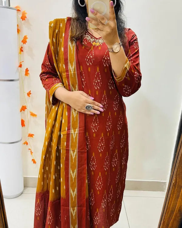 Ekkat_Print_Kurti_With_Bottom_And_Dupatta_Set