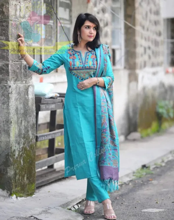 Elegant_Blue_Cotton_Embroidered_Kurta_Set_with_Khaddar_Silk_Dupatta