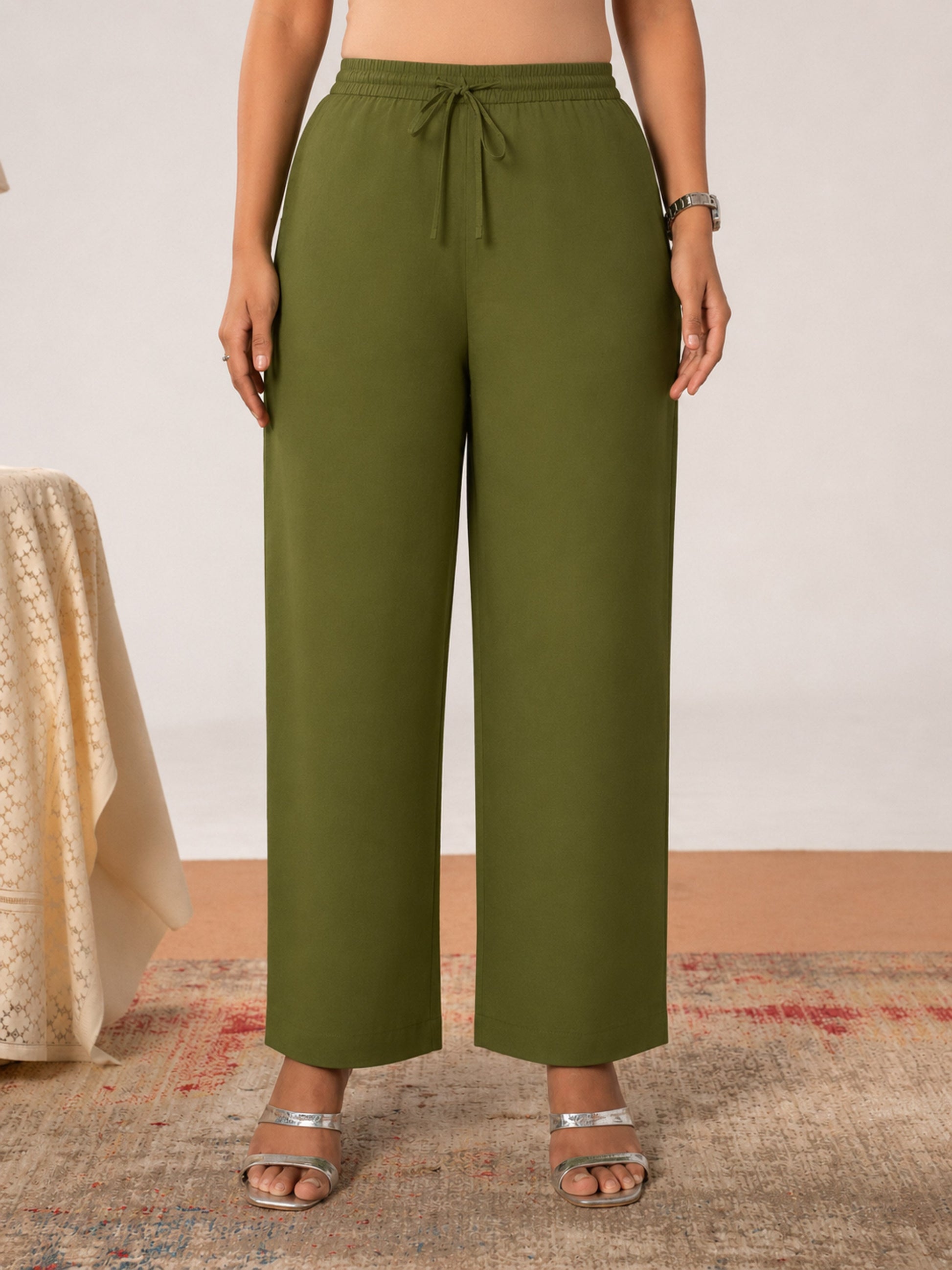 Embroidered Soft cotton Solid Straight Green Kurta From Aramya 2